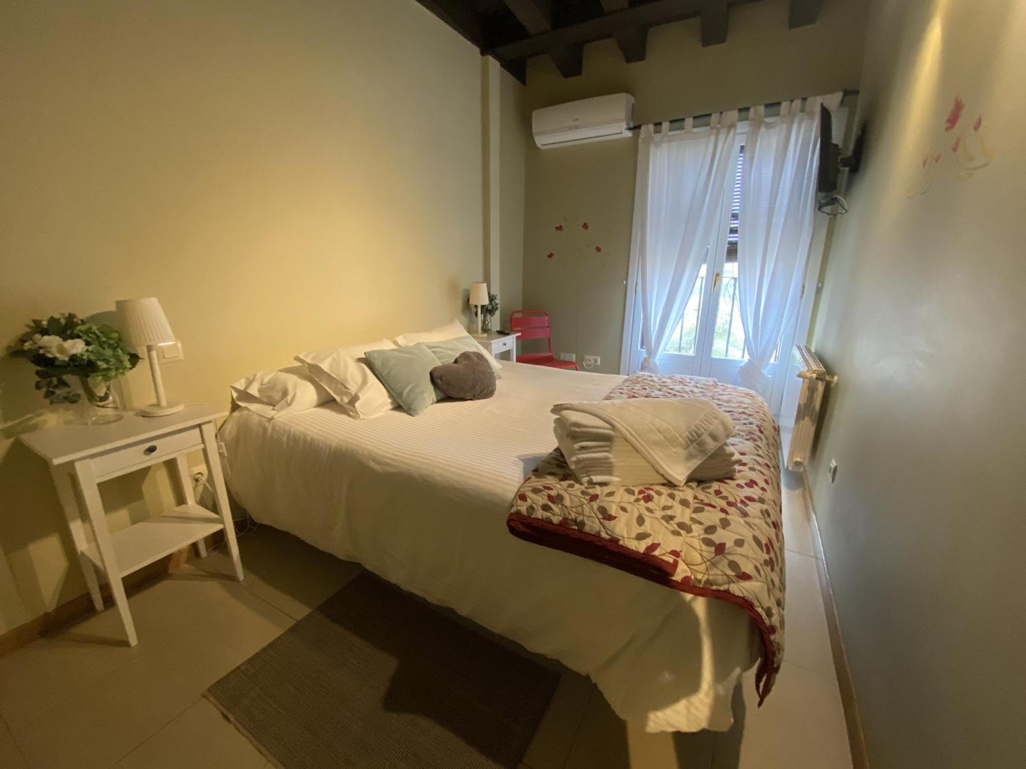 Refitoleria Apartamentos セゴビア エクステリア 写真