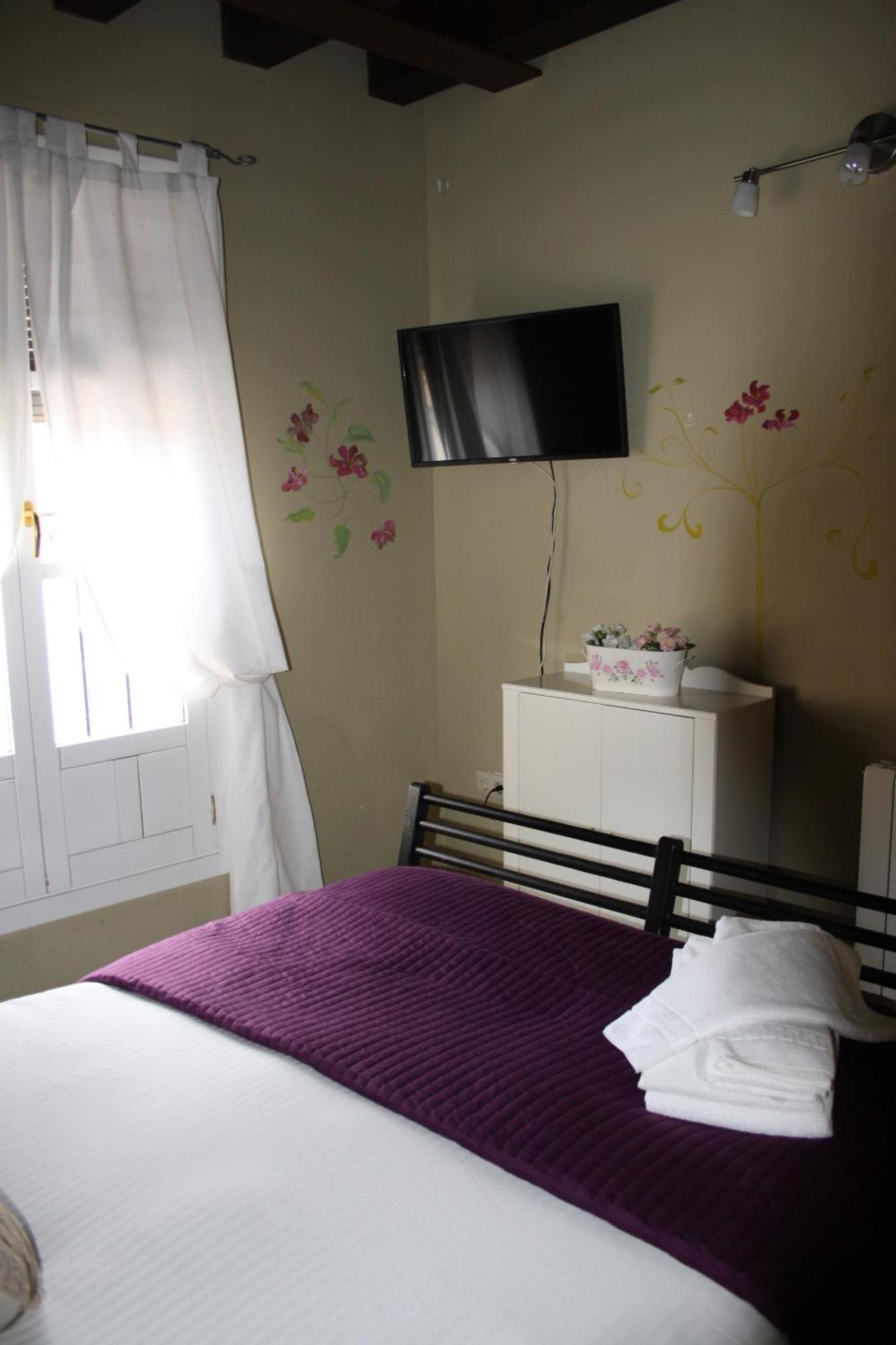 Refitoleria Apartamentos セゴビア エクステリア 写真